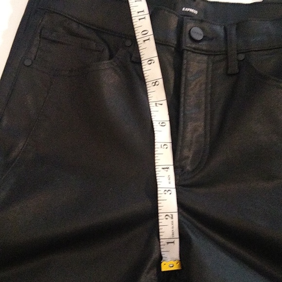 Express black modern straight raw hem black shiny jeans 4R - Picture 5 of 7